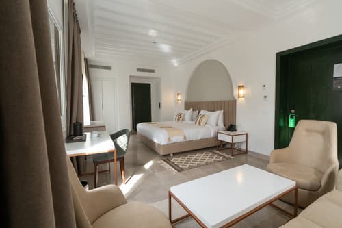 Suite - Image 7
