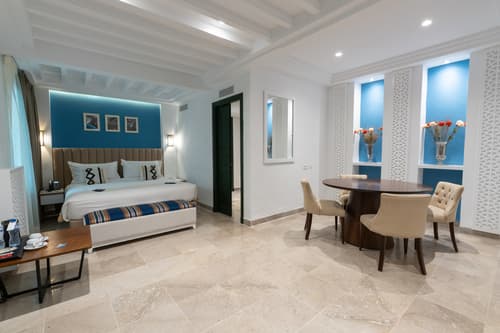 Suite - Image 3