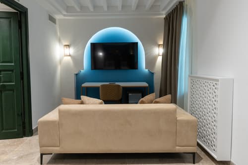 Suite - Image 8