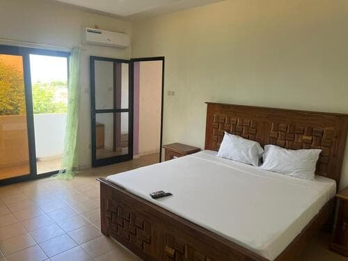 Suite - Image 1