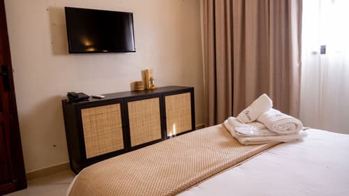 Suite - Image 9