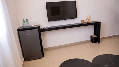 Suite - Image 11