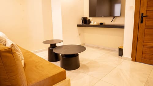 Suite - Image 4