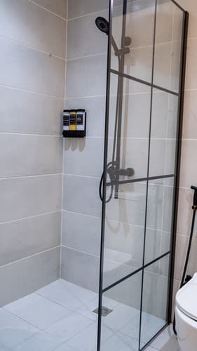 Suite - Image 13