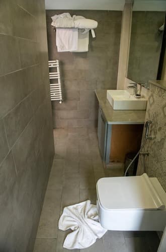 Suite Rose - Image 4