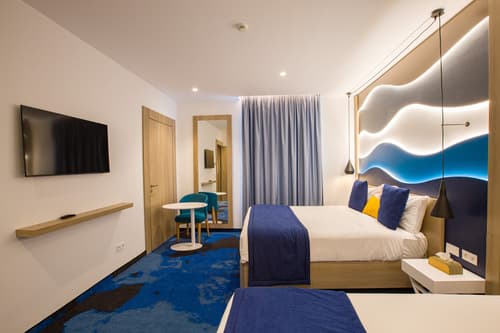Family Room - Image 2